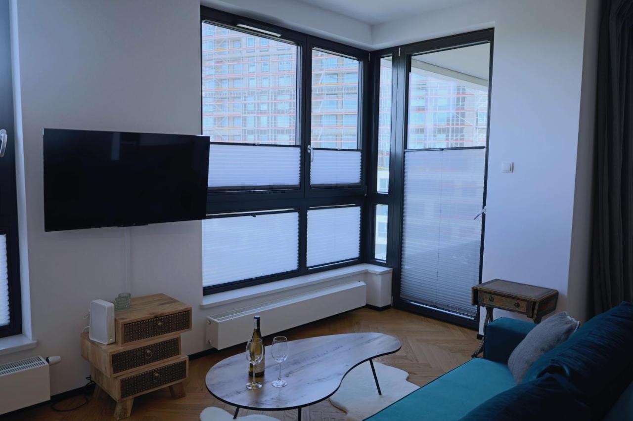 Portova By Oneapartments Premium Гдиня Екстериор снимка